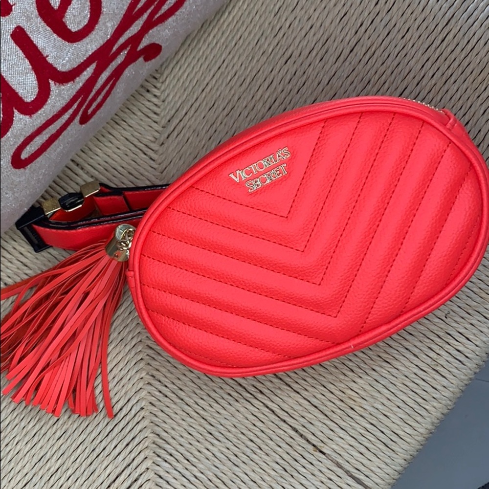 Victoria’s Secret Belt bag NEW